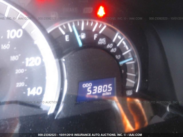 4T1BF1FK5EU393723 - 2014 TOYOTA CAMRY L/SE/LE/XLE თეთრი ფოტო 7