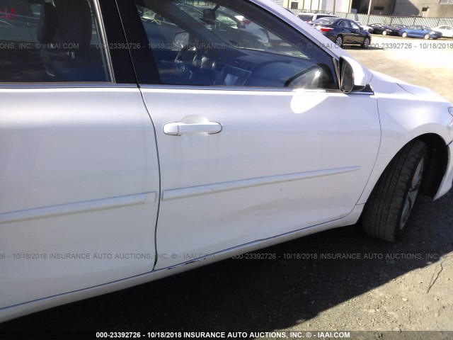 4T1BF1FK9GU124353 - 2016 TOYOTA CAMRY LE/XLE/SE/XSE 白色 照片 6