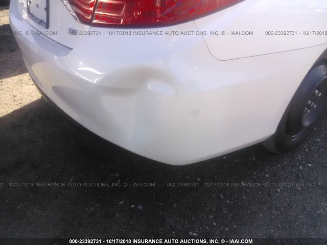 4T1BF1FKXHU377053 - 2017 TOYOTA CAMRY LE/XLE/SE/XSE 白色 照片 6