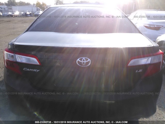 4T1BF1FK6CU030747 - 2012 TOYOTA CAMRY SE/LE/XLE შავი ფოტო 6