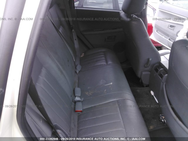 1J8GR48K87C604902 - 2007 JEEP GRAND CHEROKEE LAREDO/COLUMBIA/FREEDOM თეთრი ფოტო 8