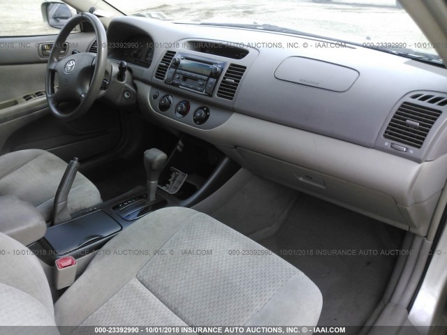4T1BE32K74U916520 - 2004 TOYOTA CAMRY LE/XLE/SE Алтын фото 5
