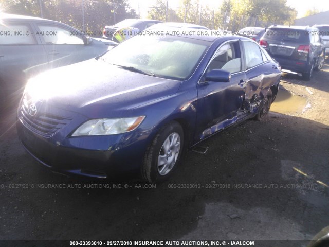4T4BE46K07R010302 - 2007 TOYOTA CAMRY NEW GENERAT CE/LE/XLE/SE BLUE photo 2