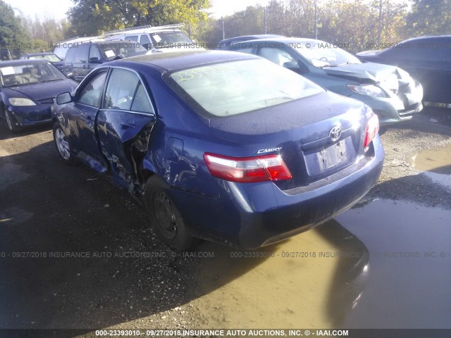 4T4BE46K07R010302 - 2007 TOYOTA CAMRY NEW GENERAT CE/LE/XLE/SE BLUE photo 3