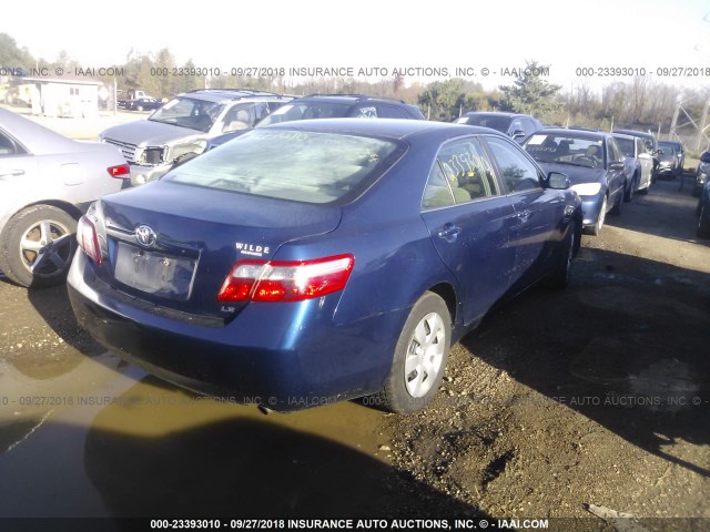4T4BE46K07R010302 - 2007 TOYOTA CAMRY NEW GENERAT CE/LE/XLE/SE BLUE photo 4