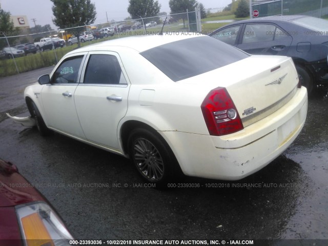 2C3KA43RX8H152466 - 2008 CHRYSLER 300 LX WHITE photo 3