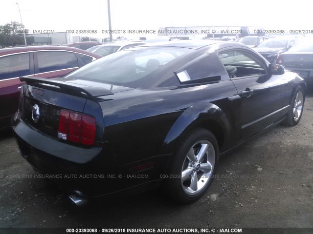 1ZVHT82H875274326 - 2007 FORD MUSTANG GT BLACK photo 4