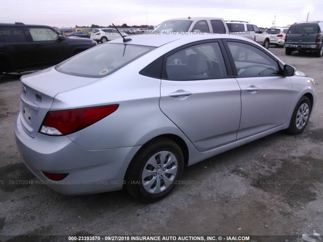 KMHCT4AE4HU337048 - 2017 HYUNDAI ACCENT SE SILVER photo 4