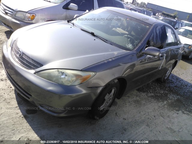 4T1BF32K33U552608 - 2003 TOYOTA CAMRY LE/XLE/SE Сұр фото 2