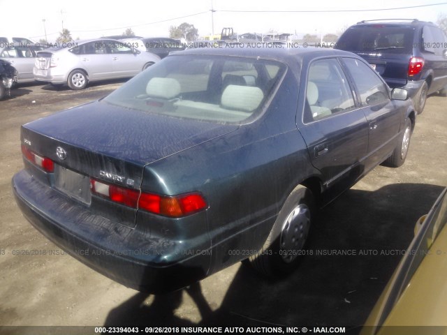 4T1BG22K3VU122720 - 1997 TOYOTA CAMRY CE/LE/XLE 绿色 照片 4