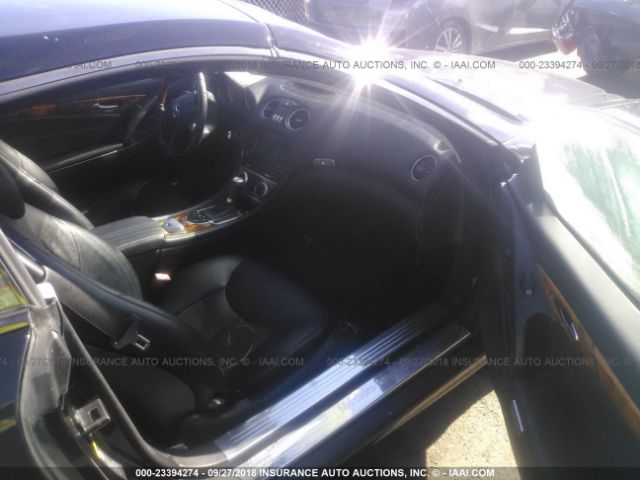 WDBSK71F67F126173 - 2007 MERCEDES-BENZ SL 550 BLACK photo 5