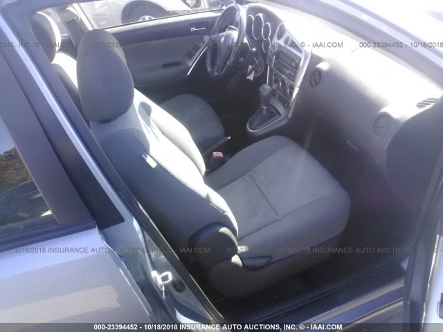 2T1KR30E76C564397 - 2006 TOYOTA COROLLA MATRIX XR BLUE photo 5