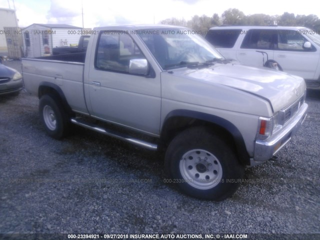 1N6SD11Y3TC364047 - 1996 NISSAN TRUCK XE SILVER photo 1