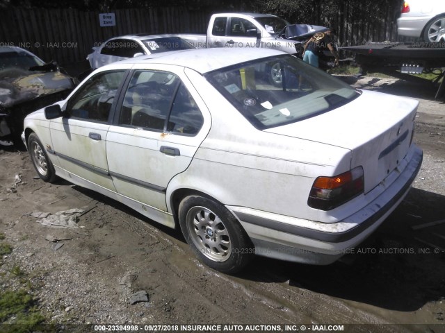 WBACA5323SFG13394 - 1995 BMW 318 I WHITE photo 3