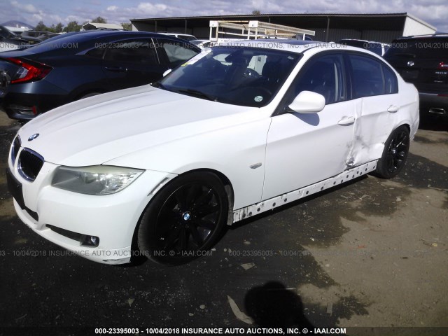 WBAPH5C57BA444921 - 2011 BMW 328 I SULEV WHITE photo 2