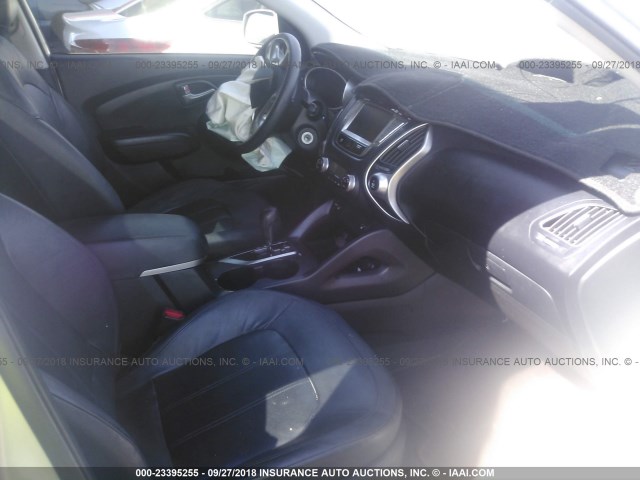 KM8JU3AC5CU419828 - 2012 HYUNDAI TUCSON GLS/LIMITED ვერცხლისფერი ფოტო 5