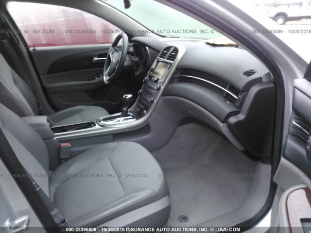 1G11C5SA3DF198860 - 2013 CHEVROLET MALIBU 1LT SILVER photo 5