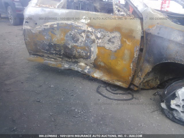 4T1CA38P24U006213 - 2004 TOYOTA CAMRY SOLARA SE/SLE Dark Brown photo 6