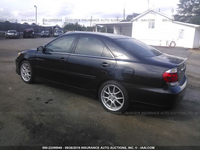 4T1BE32K45U428109 - 2005 TOYOTA CAMRY LE/XLE/SE BLACK photo 3
