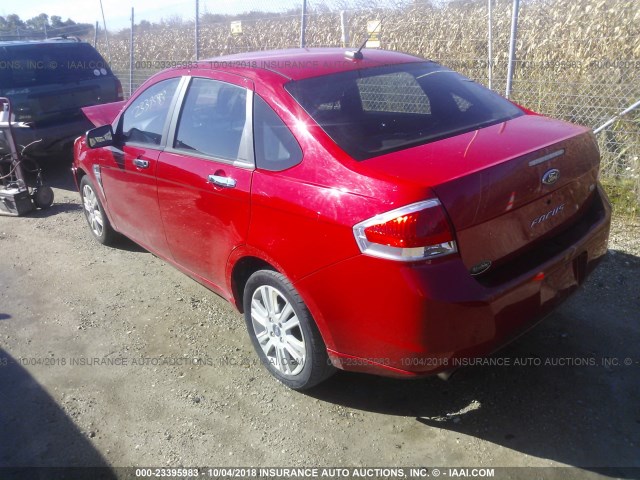 1FAHP35N78W205530 - 2008 FORD FOCUS SE/SEL/SES RED photo 3