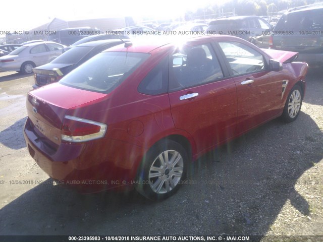 1FAHP35N78W205530 - 2008 FORD FOCUS SE/SEL/SES RED photo 4