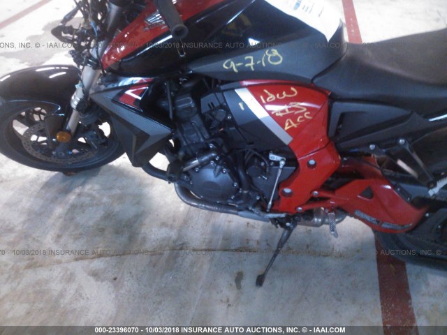 ZDCSC6011GF225023 - 2016 HONDA CB1000 R RED photo 9