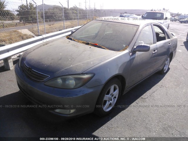 4T1BF32K62U512988 - 2002 TOYOTA CAMRY LE/XLE/SE Сұр фото 2