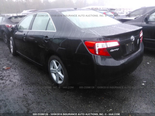 4T1BF1FK6CU050657 - 2012 TOYOTA CAMRY SE/LE/XLE BLACK photo 3