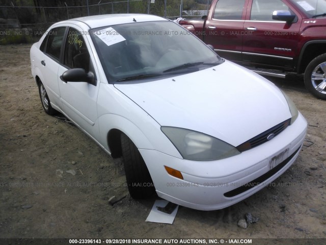 1FAFP34343W193272 - 2003 FORD FOCUS SE COMFORT/SE SPORT WHITE photo 1