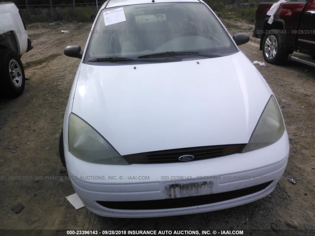 1FAFP34343W193272 - 2003 FORD FOCUS SE COMFORT/SE SPORT WHITE photo 6