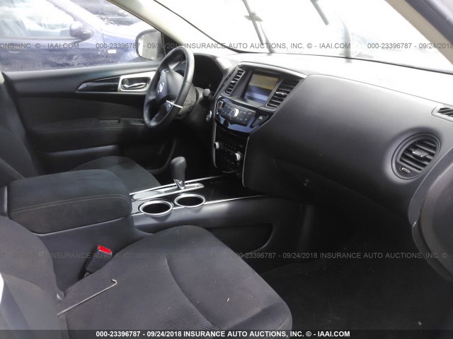 5N1AR2MN1FC708918 - 2015 NISSAN PATHFINDER S/SV/SL/PLATINUM SILVER photo 5