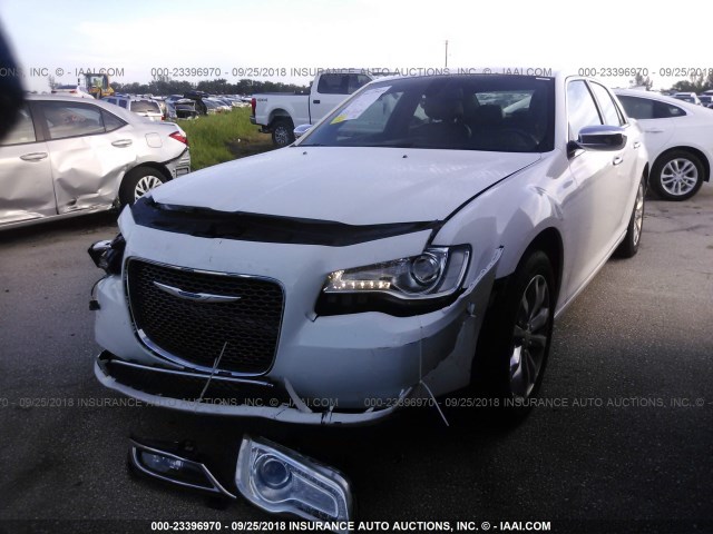 2C3CCAKG7JH177473 - 2018 CHRYSLER 300 LIMITED WHITE photo 2