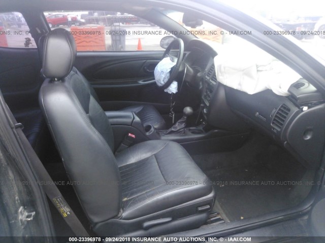 2G1WX15K329372262 - 2002 CHEVROLET MONTE CARLO SS შავი ფოტო 5