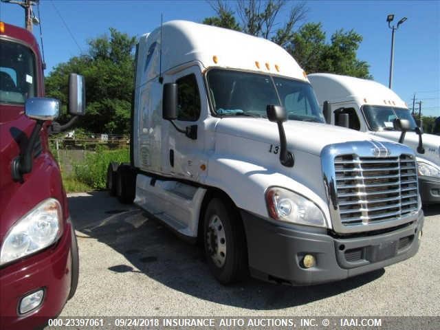 1FUJGLDR0BLAY1945 - 2011 FREIGHTLINER CASCADIA 125  Unknown photo 3