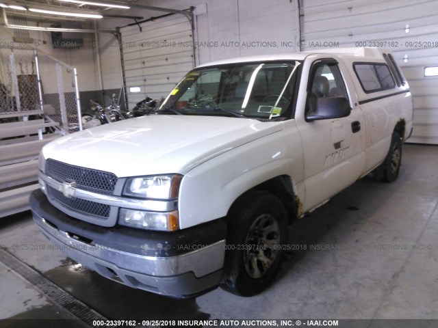 1GCEC14T15Z114437 - 2005 CHEVROLET SILVERADO C1500 WHITE photo 2