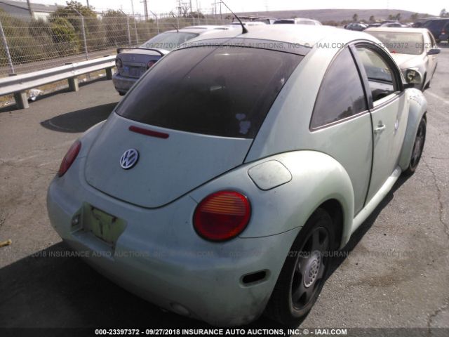 3VWDD21C0YM458136 - 2000 VOLKSWAGEN NEW BEETLE GLX 绿色 照片 4