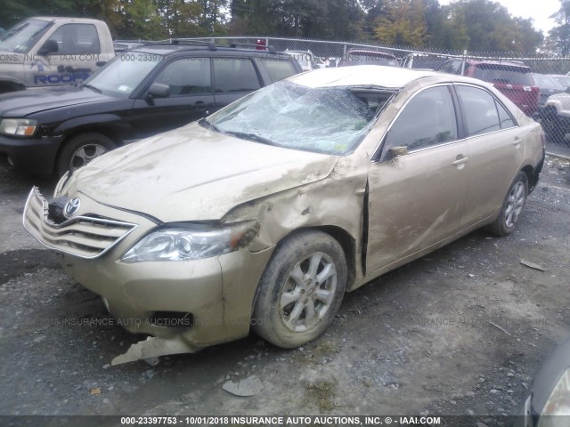 4T1BF3EK6BU177033 - 2011 TOYOTA CAMRY SE/LE/XLE 金色 照片 2