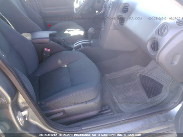 2G2WP522851186002 - 2005 PONTIAC GRAND PRIX Մոխրագույն լուսանկար 5