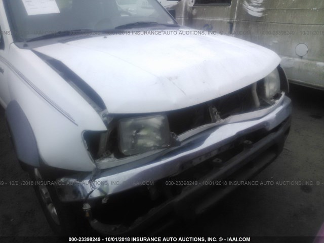 1N6ED26Y5XC311013 - 1999 NISSAN FRONTIER KING CAB XE/KING CAB SE WHITE photo 6