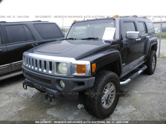 5GTDN136968133772 - 2006 HUMMER H3 BLACK photo 2