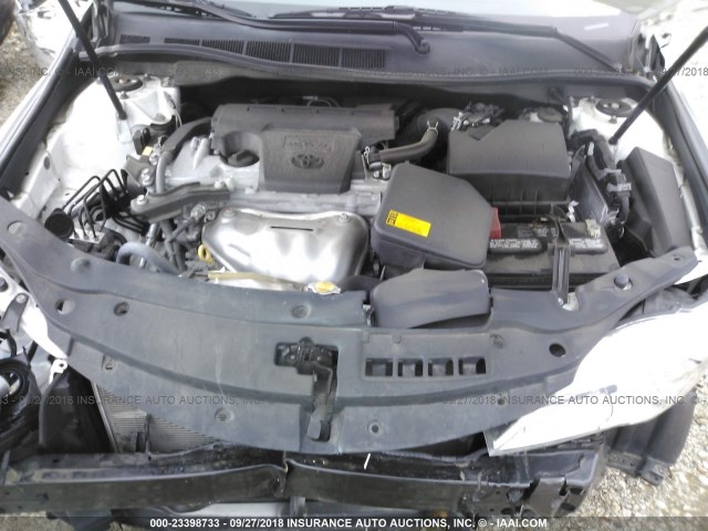 4T4BF1FK5FR457900 - 2015 TOYOTA CAMRY LE/XLE/SE/XSE 白色 照片 10