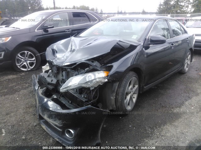 4T1BF1FK6EU764081 - 2014 TOYOTA CAMRY L/SE/LE/XLE Qara foto 2