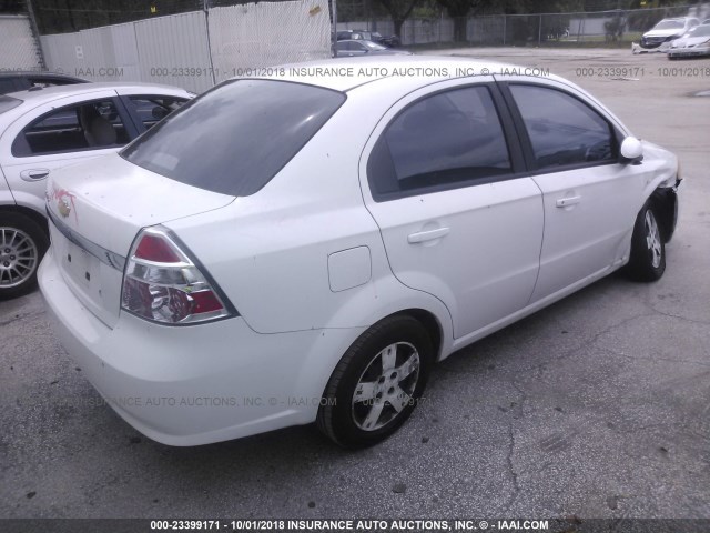 KL1TD566X8B006342 - 2008 CHEVROLET AVEO LS WHITE photo 4