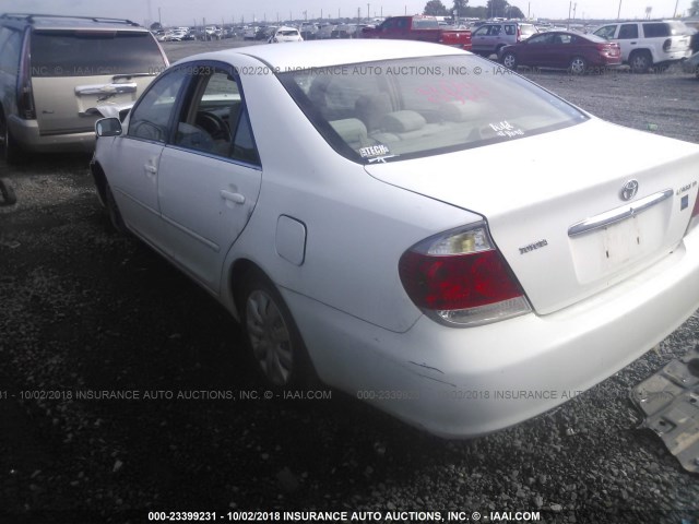 4T1BE32K85U408364 - 2005 TOYOTA CAMRY LE/XLE/SE WHITE photo 3