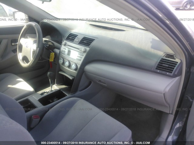 4T1BE46K09U351681 - 2009 TOYOTA CAMRY SE/LE/XLE 灰色 照片 5