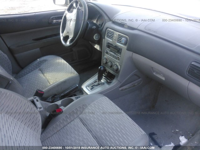 JF1SG65663H752933 - 2003 SUBARU FORESTER 2.5XS Noir photo 5