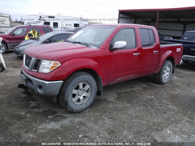 1N6AD07WX6C439651 - 2006 NISSAN FRONTIER CREW CAB LE/SE/OFF ROAD RED photo 2