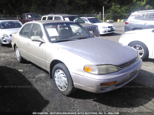 4T1BF12K2TU129961 - 1996 TOYOTA CAMRY LE/XLE/SE Алтын фото 1