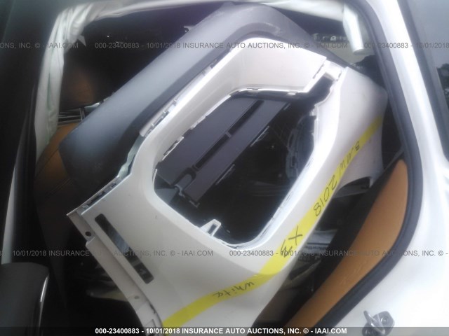 5UXTR9C56JLD73401 - 2018 BMW X3 XDRIVEM40I WHITE photo 8
