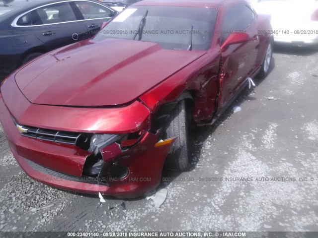 2G1FB1E37F9214844 - 2015 CHEVROLET CAMARO LS RED photo 6